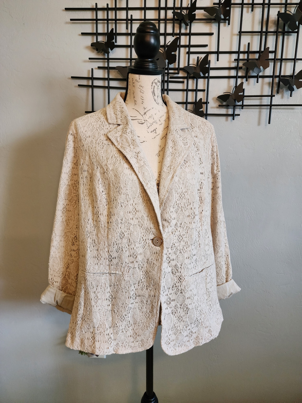 Chico's Cream Lace Single-Button Blazer